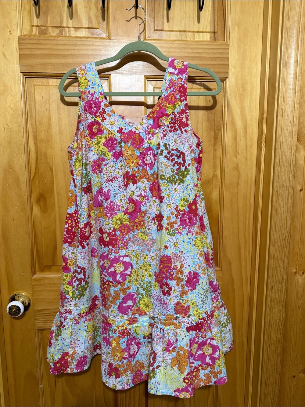 LA Cera Sleeveless Floral Midi Dress with Ruffle. Size Medium.